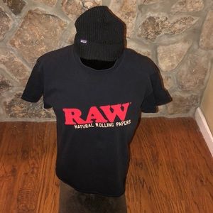RAW cigarette rolling paper T-shirt. Size L